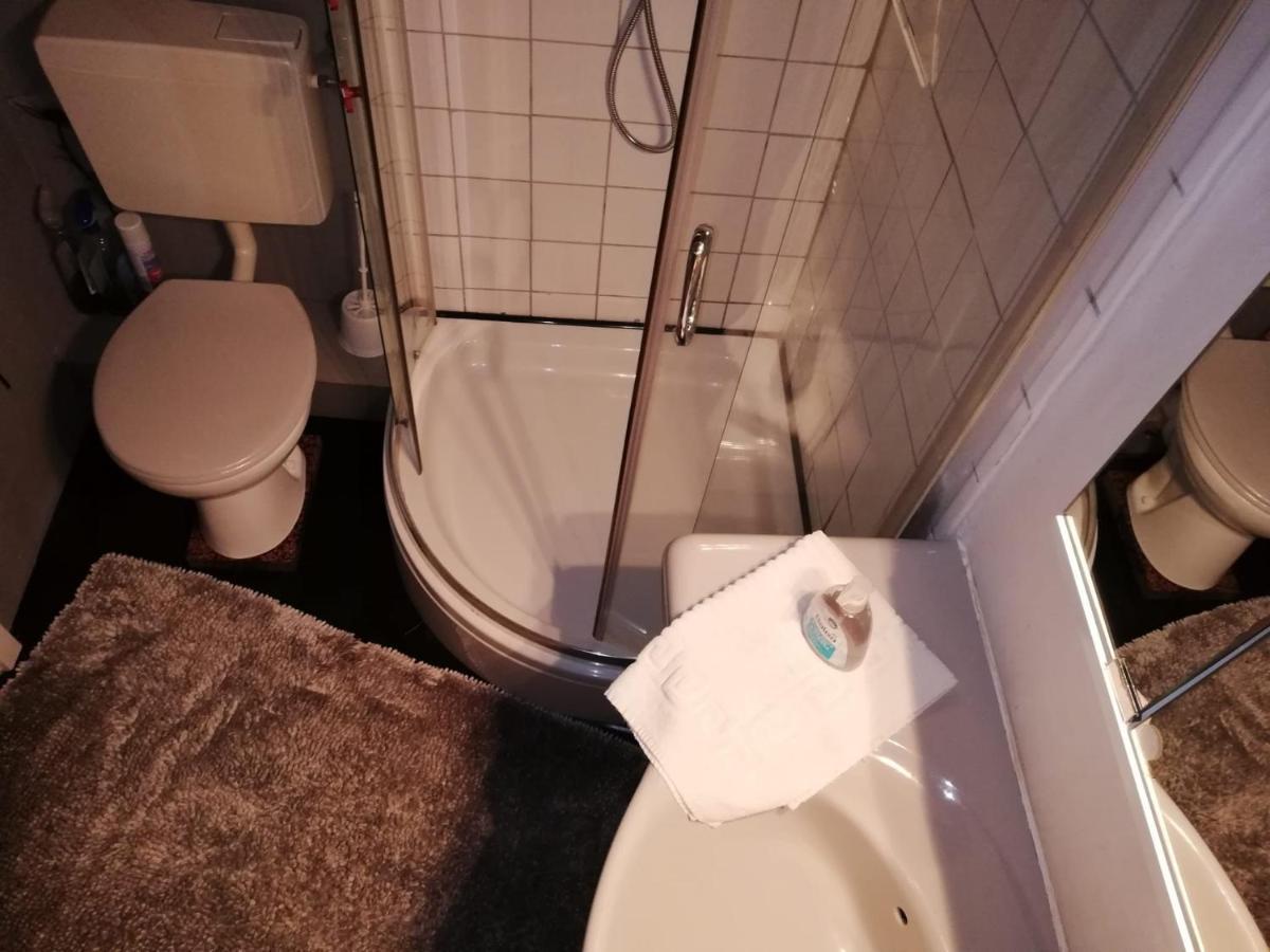 וורמס Ferienwohnung Holl מראה חיצוני תמונה