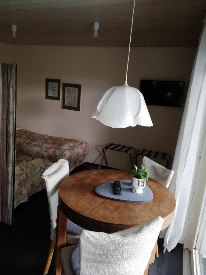 וורמס Ferienwohnung Holl מראה חיצוני תמונה